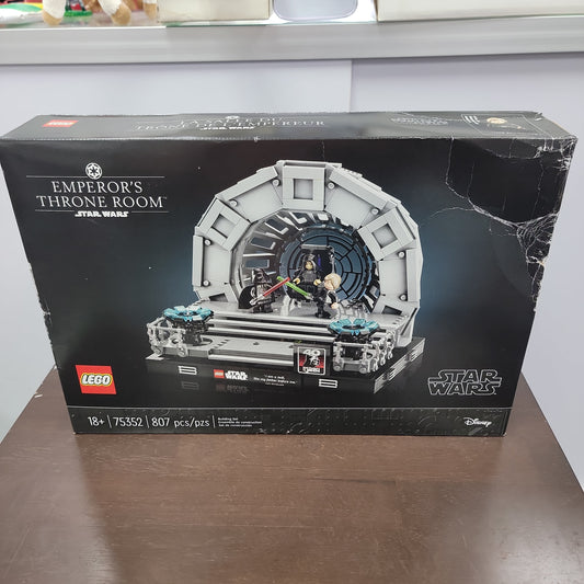 Star Wars Emperor's Throne Room Lego Set