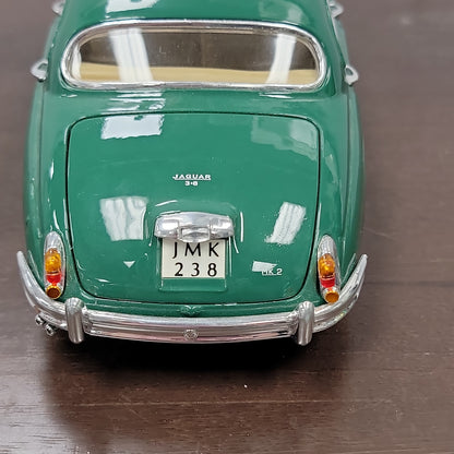 Maisto Jaguar Mark II (1959) Diecast 1/18 Scale