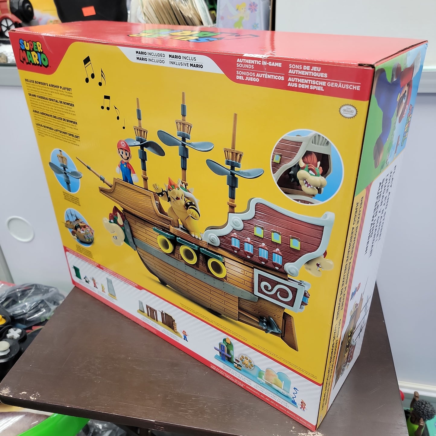 Super Mario Deluxe Bowser's Airship Playset