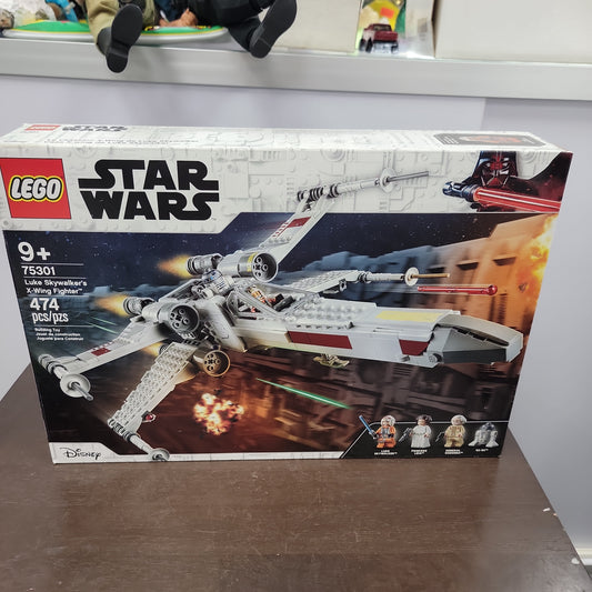 Star Wars Luke Skywalker's X-Wing Fighter Lego Set