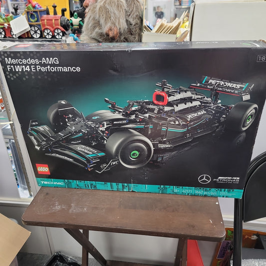 Mercedes-AMG F1 W14 E Performance Lego Technic Set