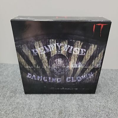 IT Pennywise Dancing Clown Figure