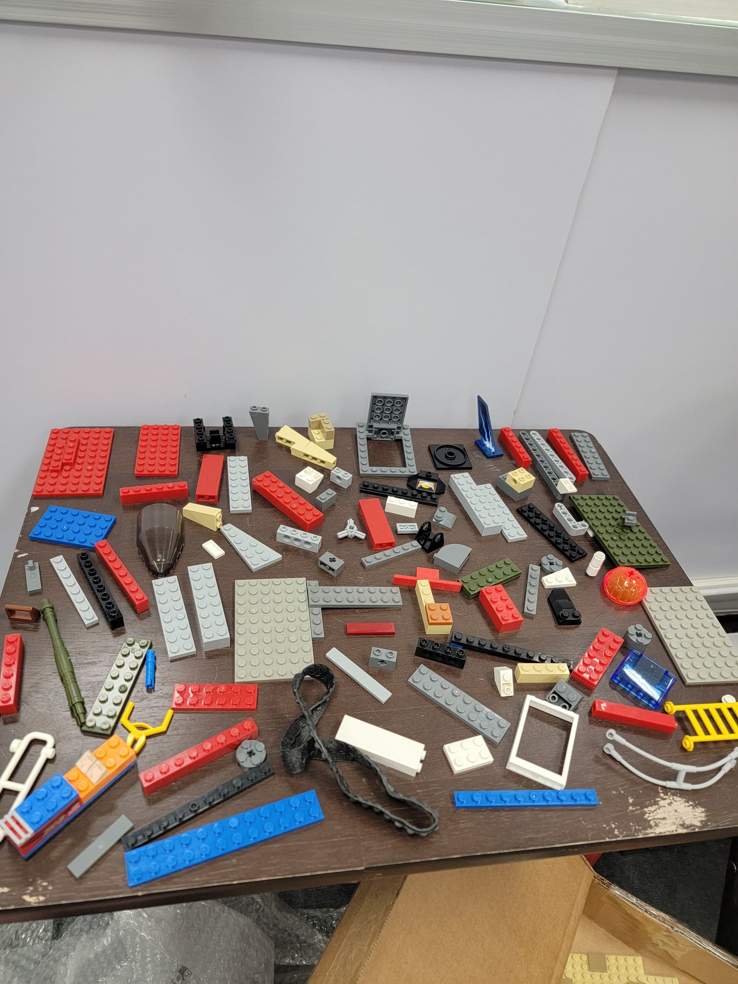 Lot of Loose Legos-8 pounds