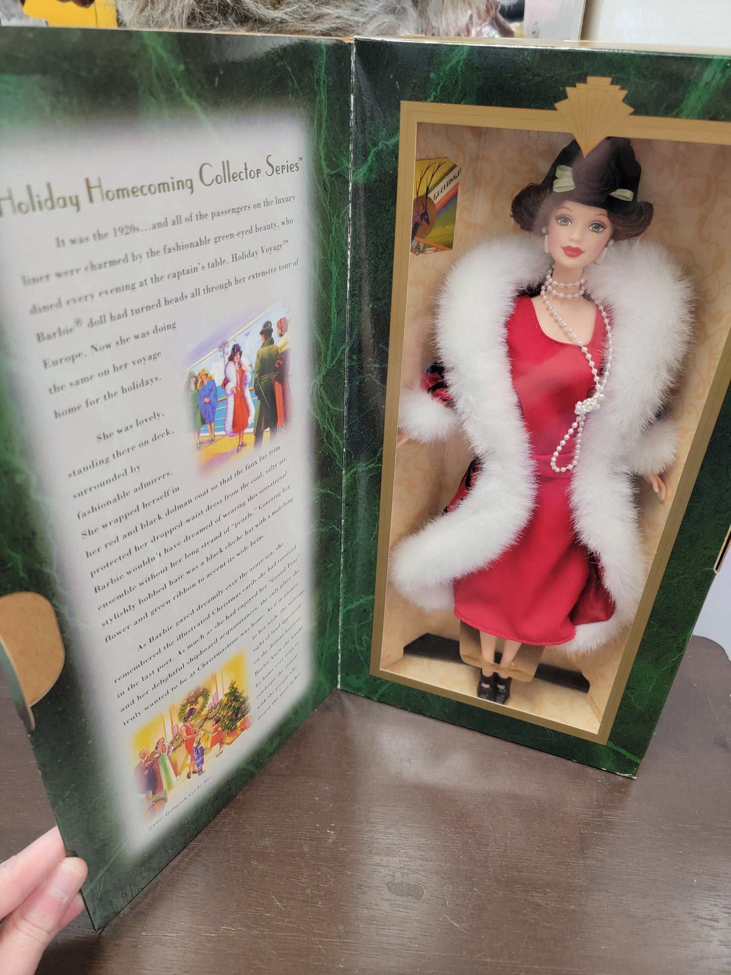 Hallmark Holiday Voyage Barbie Doll