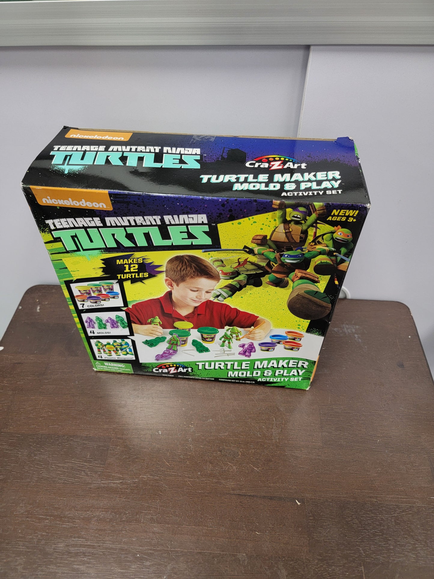 Teenage Mutant Ninja Turtles Turtle Maker Mold & Play Activity Set