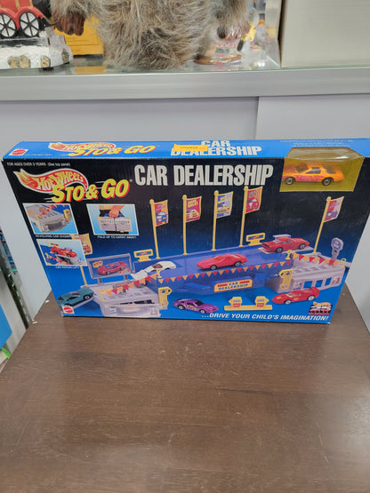 Hot Wheels Sto & Go Car Dealership