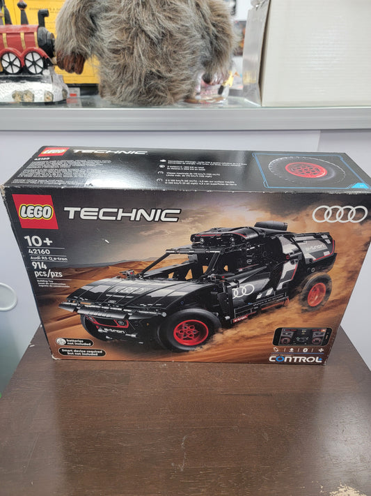 Audi RS Q e-tron Lego Technic Set