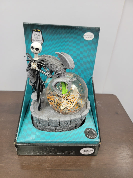 Nightmare Before Christmas Jack Skellington and Zero Snowglobe