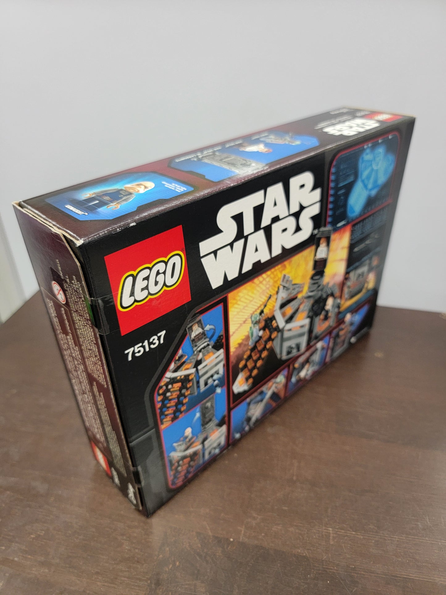 Star Wars Carbon-Freezing Chamber Lego Set