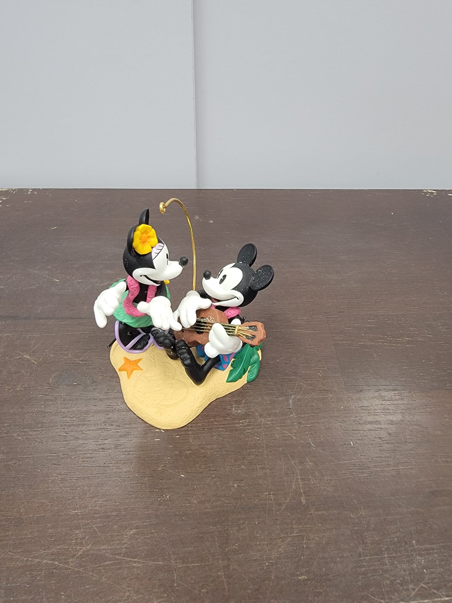 Hallmark Keepsake Ornament Mickey and Minnie in Paradise