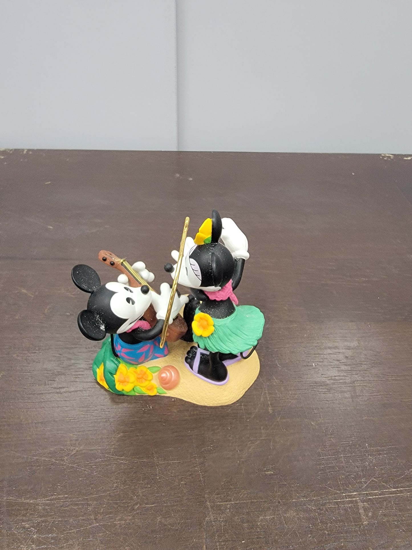 Hallmark Keepsake Ornament Mickey and Minnie in Paradise