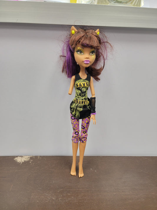 Monster High Clawdeen Wolf Doll 2008-Missing Arm