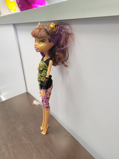 Monster High Clawdeen Wolf Doll 2008-Missing Arm