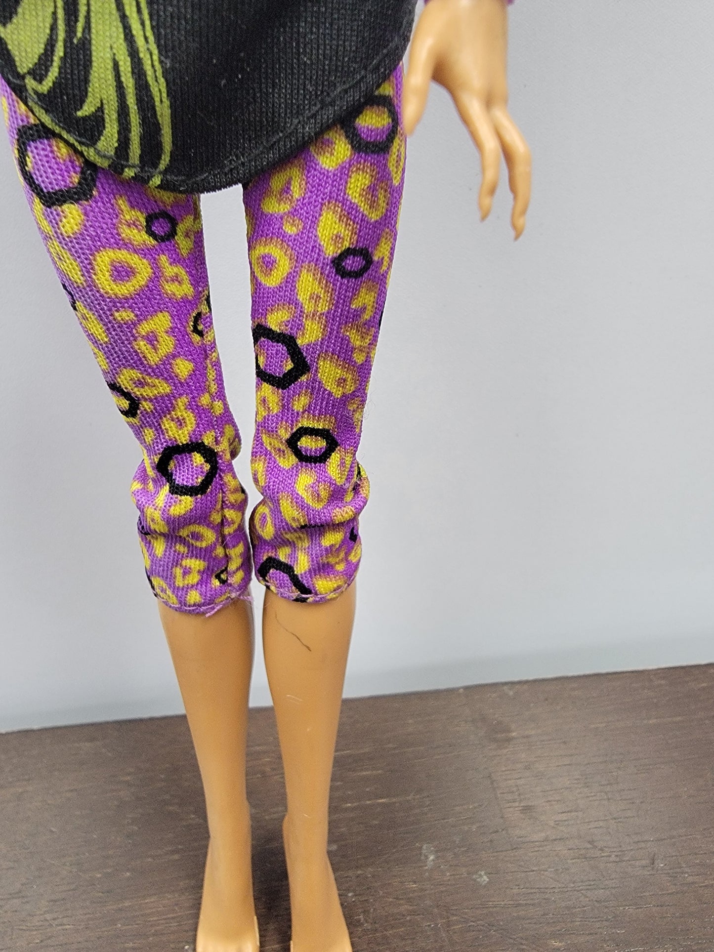 Monster High Clawdeen Wolf Doll 2008-Missing Arm