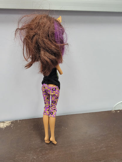 Monster High Clawdeen Wolf Doll 2008-Missing Arm