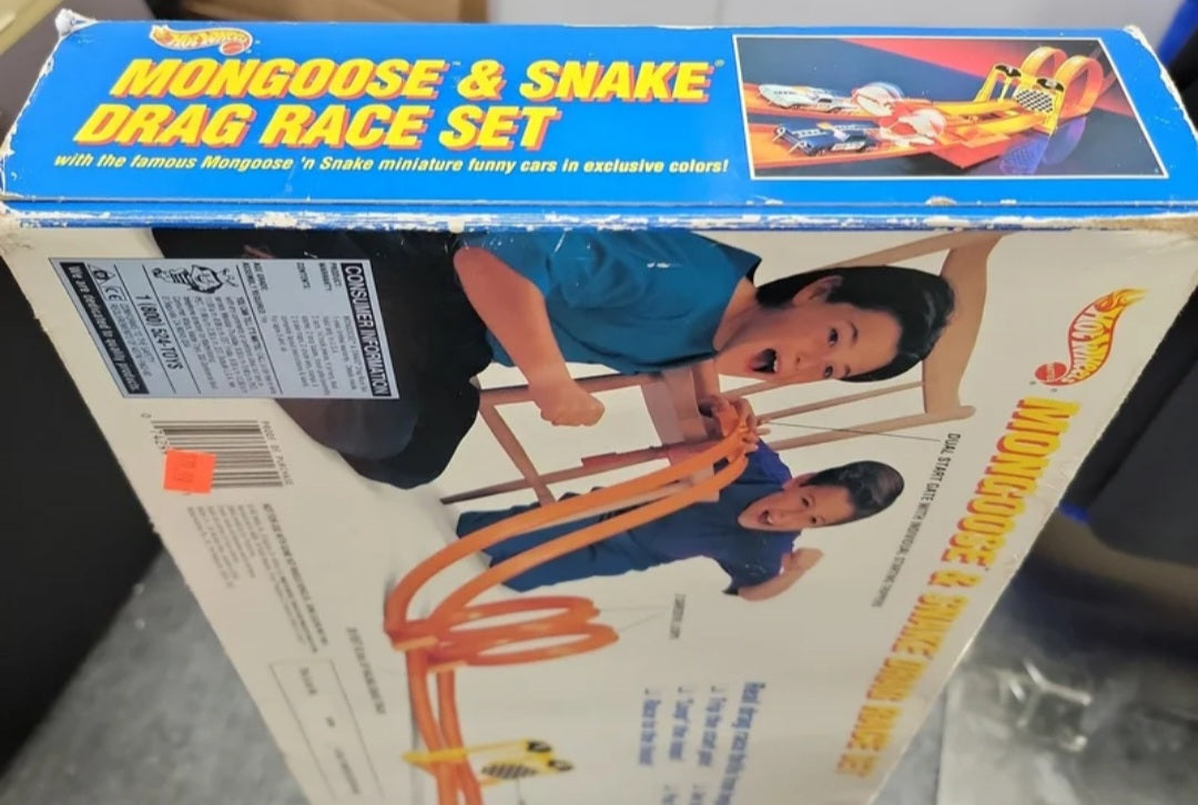 Hot Wheels Mongoose & Snake Drag Race Set