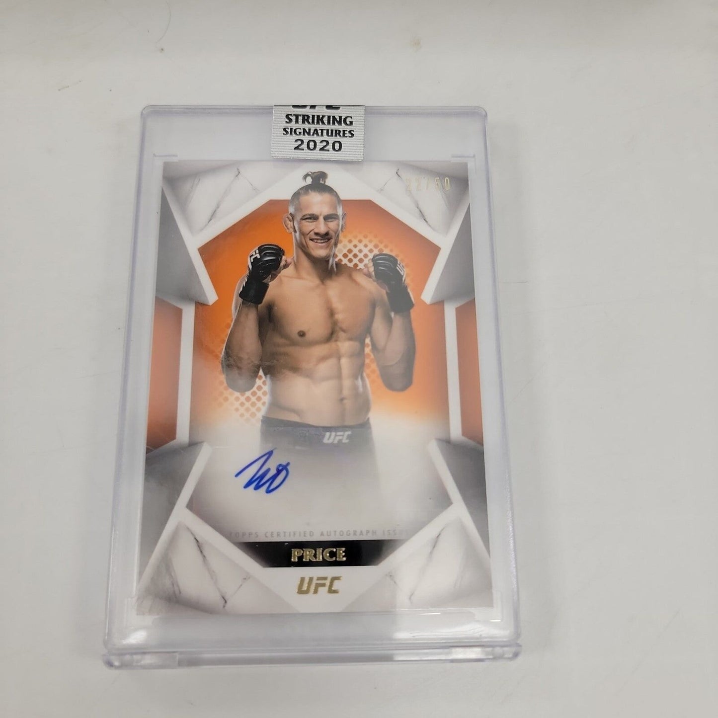 2020 UFC Striking Signatures Price 22/50