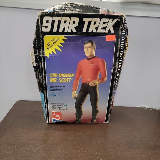 Star Trek Chief Engineer Mr. Scott Vinyl Model Kit